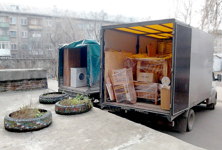 Грузовое такси для перевозки торговой мебели догрузом из Екатеринбурга в Ханты-Мансийск
